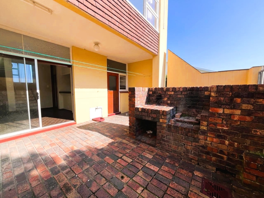 Commercial Property for Sale in Beacon Bay Eastern Cape